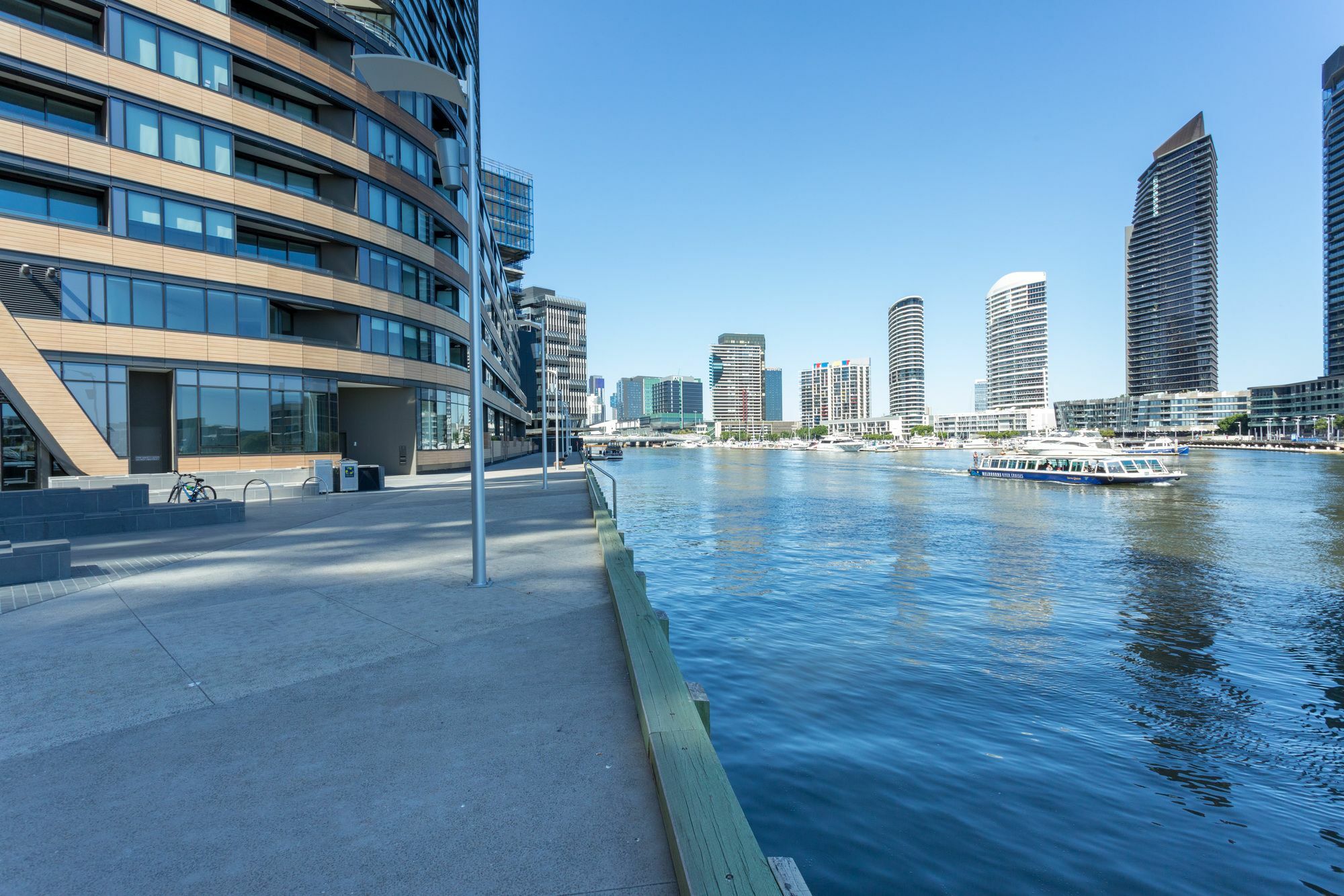 Wyndel Apartments - Riverside On Collins Мельбурн Экстерьер фото